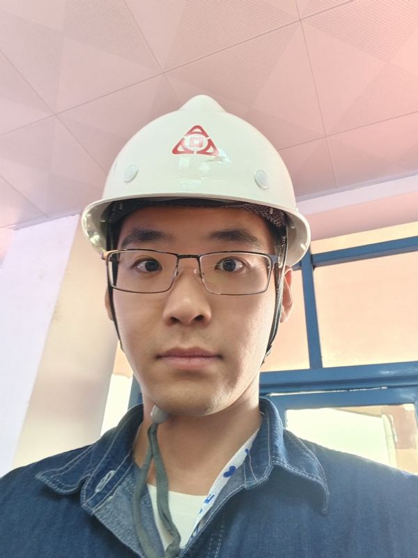 何鹏宇的第二张照片--鹤壁认干亲服务网